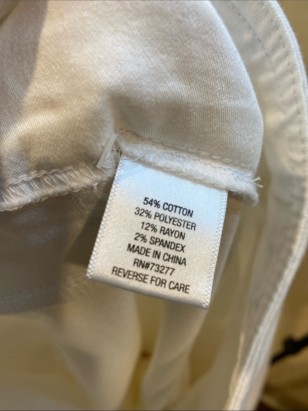 Croft & Barrow The Effortless Stretch White Stretch Bermuda Shorts Sz 12 - Picture 9 of 10